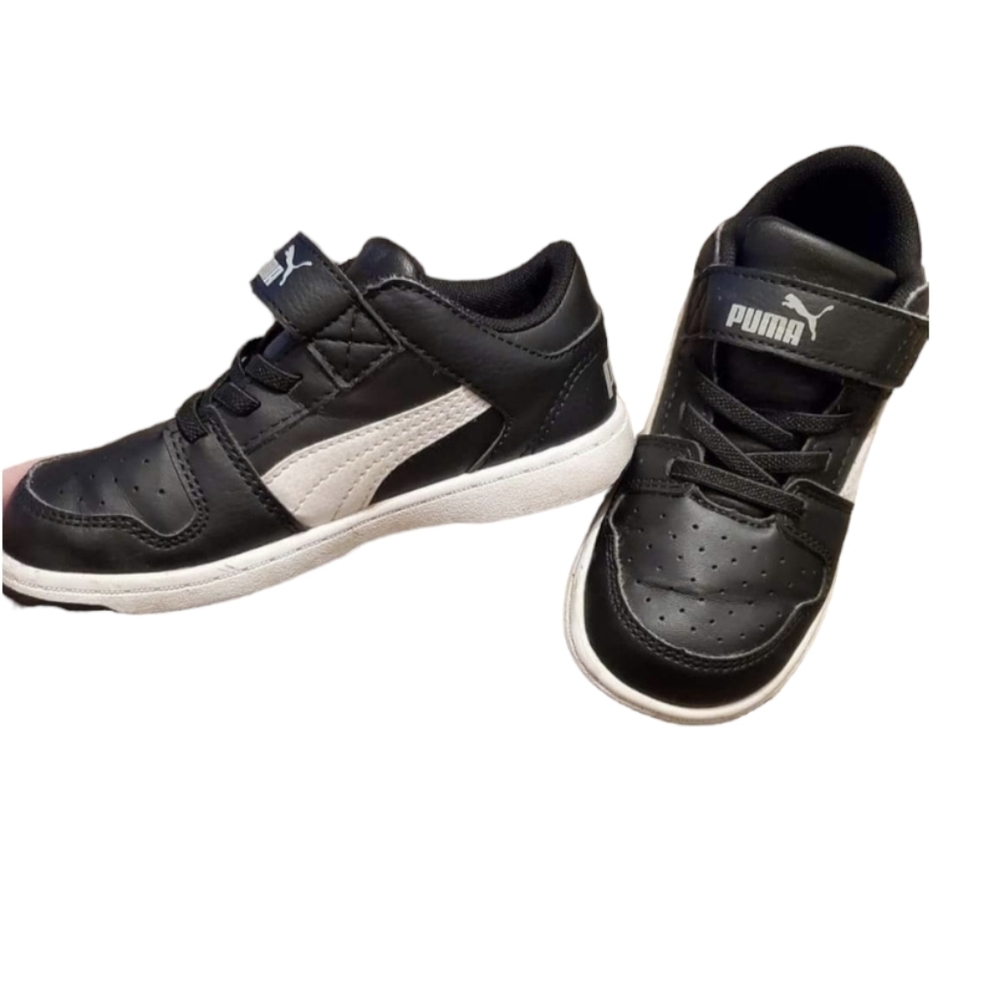 Little Boys Puma Shoes (Sz 9c)